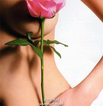 女性乳暈周圍長有小疙瘩是怎么回事