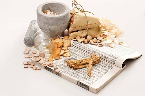 女人經(jīng)期可以吃中藥嗎 應(yīng)該注意哪些禁忌