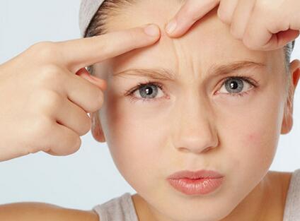 女性內(nèi)分泌失調(diào)癥狀有哪些 是什么原因造成的呢