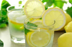 檸檬泡水越濃越好嗎 這些誤區(qū)別犯了