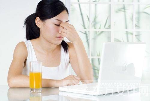 辦公族健身怎么做 這幾個小動作有助保健