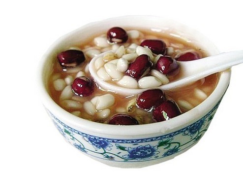 嗓子疼在飲食上注意什么 揭嗓子疼食療偏方