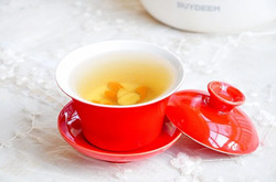 黃芪紅棗枸杞茶好處多 卻也有飲用注意事項