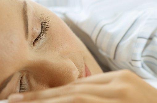 女性失眠多夢怎么辦 應該要如何調(diào)理