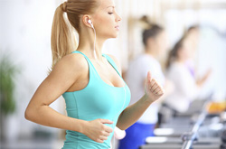 喝酸奶防曬多運(yùn)動(dòng) 防癌八法一個(gè)都不能少