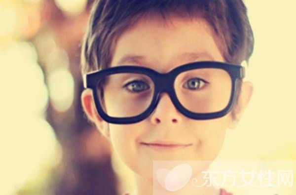 兒童眼睛散光怎么治療 形成散光眼的主要原因有