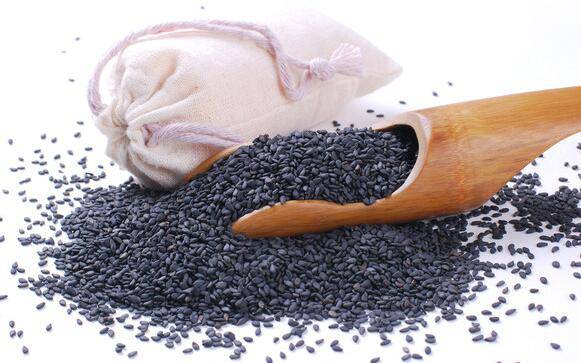 揭黑芝麻的功效與作用 經(jīng)常吃還能延年益壽