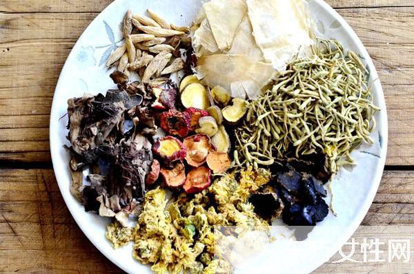 夏季來臨 不妨試試這5款治療脾胃濕熱的偏方