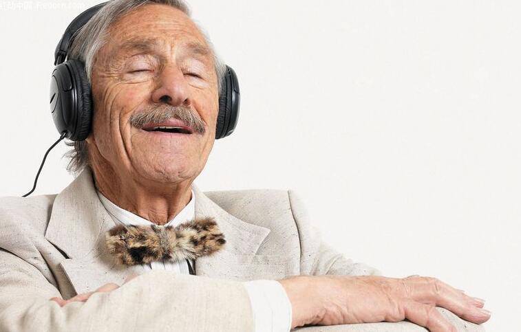 老人癡呆癥不能忽視的7大癥狀 早發(fā)現(xiàn)早治療