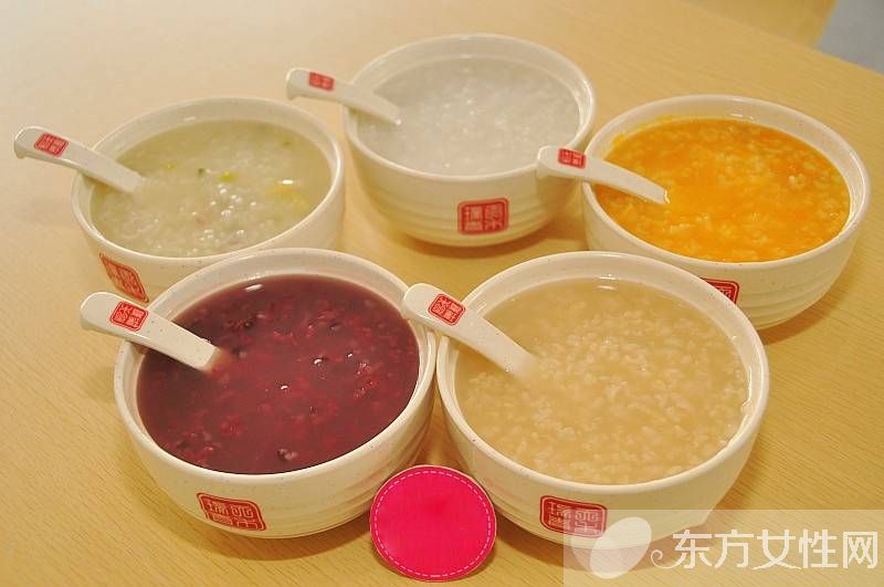 治療乳腺癌的民間小偏方 乳腺癌早期癥狀表現(xiàn)有哪些