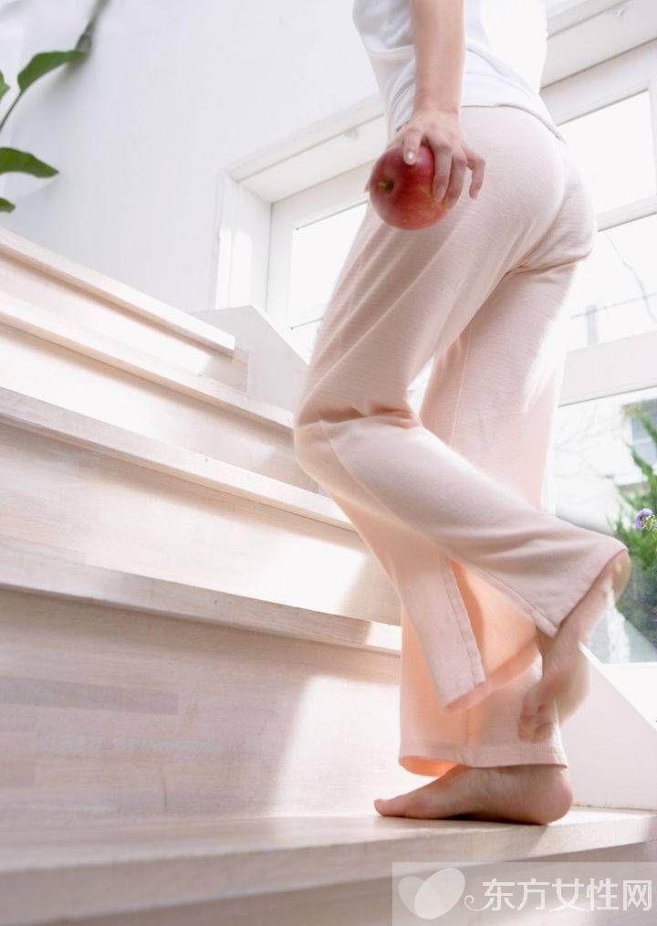 卵巢癌的早期癥狀有那些 常吃這些食物遠(yuǎn)離卵巢癌