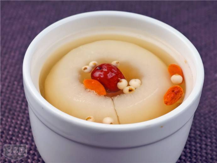 喉嚨發(fā)炎怎么辦 六款食療巧治喉嚨發(fā)炎