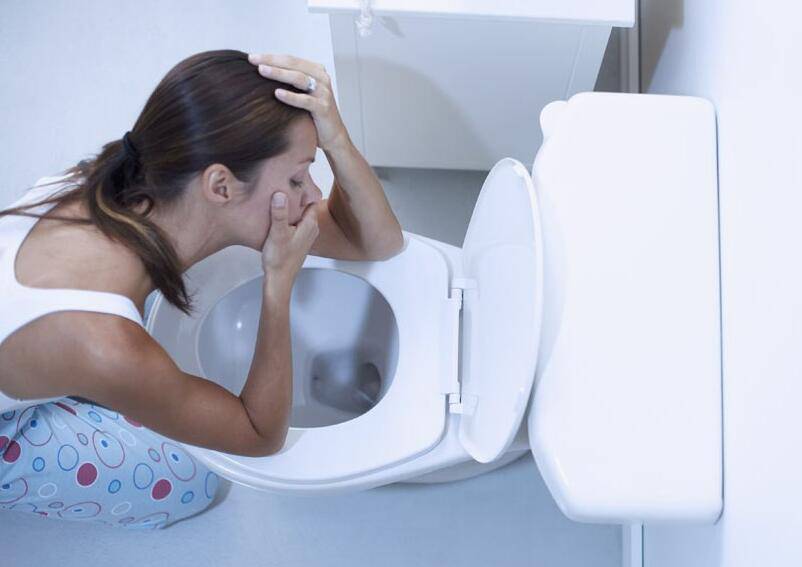 幽門梗阻的癥狀表現(xiàn)及治療方法