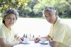 揭類風(fēng)濕性關(guān)節(jié)炎癥狀 類風(fēng)濕性關(guān)節(jié)炎食療偏方