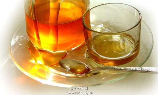 你知道檸檬蜂蜜水的功效與作用嗎 美白養(yǎng)顏都是它