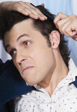 脫發(fā)怎么辦 預(yù)防男人脫發(fā)吃什么好