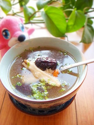 手腳冰涼怎么調(diào)理 夏季手腳冰涼怎么辦