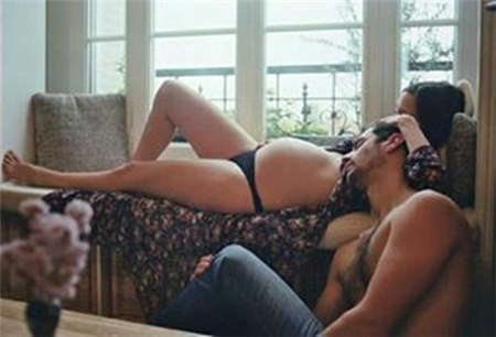 懷孕時(shí)老公要愛(ài)愛(ài)怎么辦  口愛(ài)+飛機(jī)杯 幫男人打出性高潮