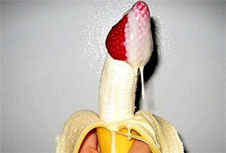 男人也有g(shù)點(diǎn) 最敏感地方不是龜頭而是。。。