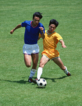 如何踢好足球 足球進(jìn)攻戰(zhàn)術(shù)大講解