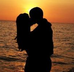 接吻其實(shí)對(duì)身體有類似于健身才能達(dá)到的益處