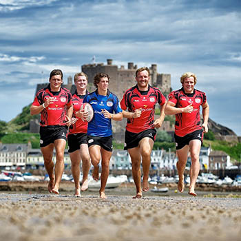 橄欖球?yàn)楹伪毁N上暴力標(biāo)簽 橄欖球并非暴力