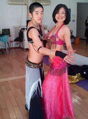 啤酒肚怎么減 跳肚皮舞消除啤酒肚