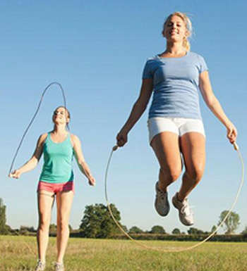 如何快速瘦身 跳繩減肥 十分鐘即可見效