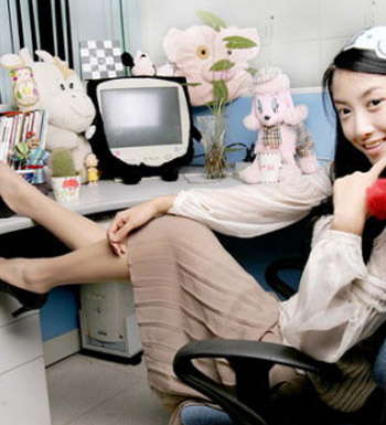 白領(lǐng)養(yǎng)生 6個(gè)動(dòng)作讓上班族輕松緩解腰酸背痛