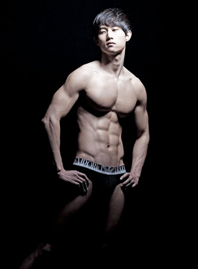 怎么練腹肌 男性如何快速鍛煉腹肌