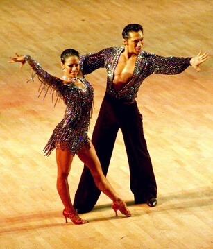 怎樣擁有魔鬼身材 拉丁舞跳出魔鬼身材