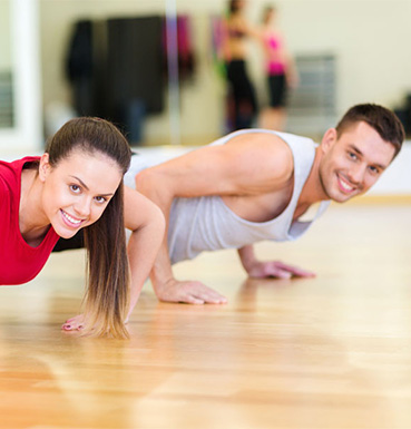 如何鍛煉俯臥撐 如何才能練就完美胸肌