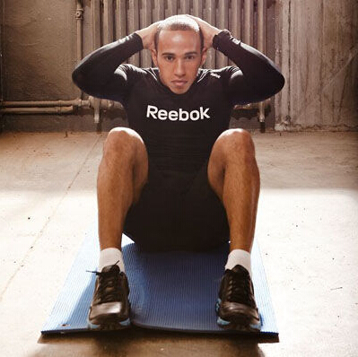 如何減掉贅肉 仰臥起坐能減肚子上的贅肉嗎