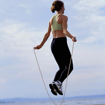 跳繩的好處 女人跳繩運動可抗衰老