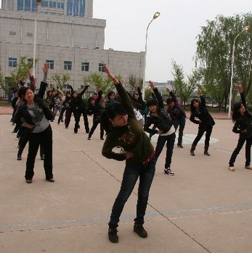 工間操 練習(xí)工間操的十個步驟