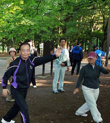 氣功養(yǎng)生 老人練習(xí)太極拳的好處有哪些