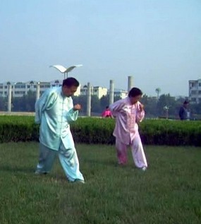 太極養(yǎng)生 打太極拳配音樂效果更好