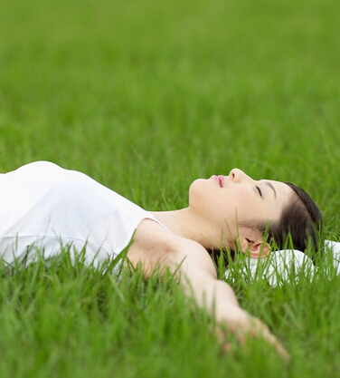 如何練習(xí)自然臥功 舒適安泰的氣功保健法