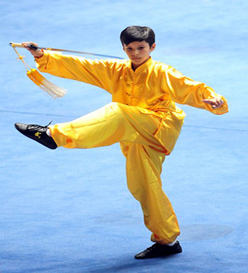 初學(xué)者如何練太極劍  練太極劍要注意的問(wèn)題