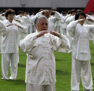 夏季養(yǎng)生 夏季幫你去除浮躁的氣功方法