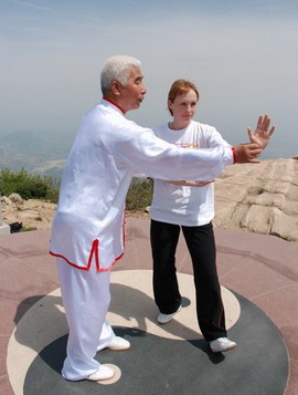 養(yǎng)生太極拳 練習太極拳可以平衡協(xié)調陰陽