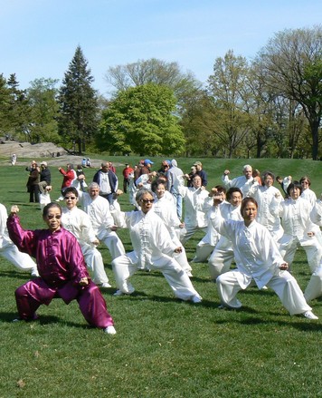 養(yǎng)生太極拳 每天在什么時候練太極拳最好