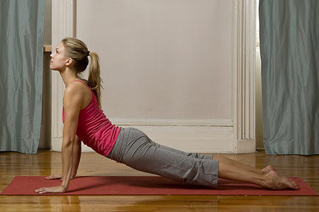 家中瑜伽練習(xí)簡單指導(dǎo) 注意事項(xiàng)