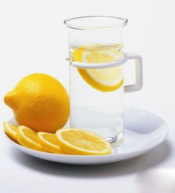 檸檬水美白不靠譜 揭那些被夸大功能的食物