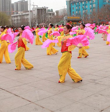 健身秧歌有氧運動 是強身健體陶冶性情的運動