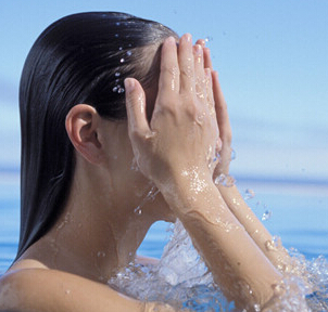 女性游泳的好處 解析女性游泳的好處