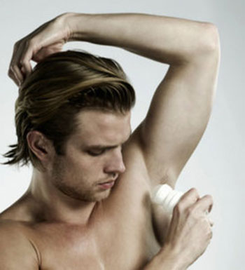 男人動(dòng)一下就冒大汗 可能是某種疾病的兇兆