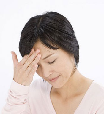 反手摸到肚臍就是好身材 過度減肥的危害