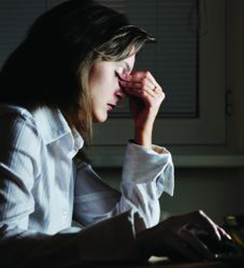 生活小習(xí)慣決定你的身體健康 最傷肝臟的9個殺手