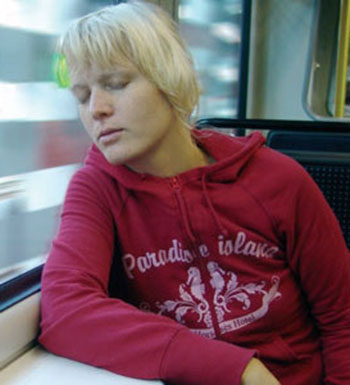 那些你不知道的事 坐車打盹影響心臟功能